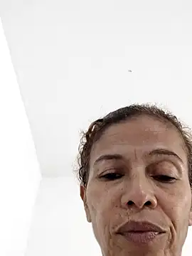 Snapshot of Merybeks chatting on 11/03/25, 10:52 Merybeks online show from 11/03/25, 10:52