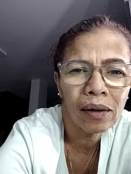 Snapshot of Merybeks chatting on 05/12/26, 10:21 Merybeks online show from 05/12/26, 10:21