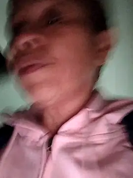 Snapshot of Merybeks chatting on 10/10/25, 10:38 Merybeks online show from 10/10/25, 10:38