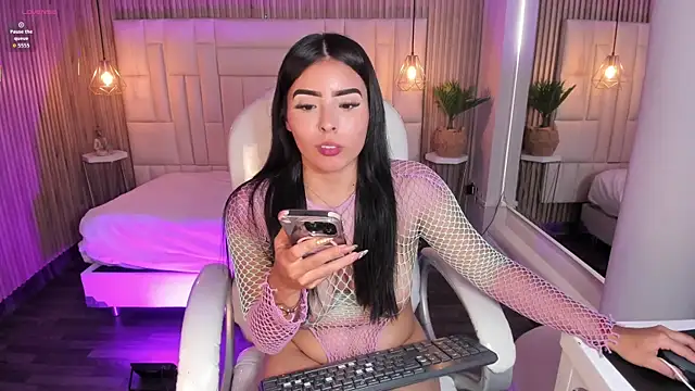 LovelyEyesx online show from 02/05/26, 05:09