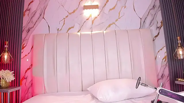 LovelyEyesx online show from 07/14/26, 07:09