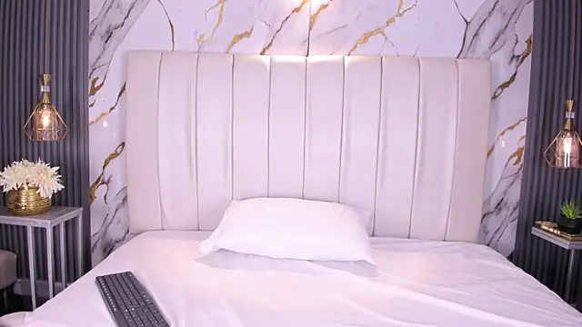 LovelyEyesx online show from 07/10/26, 07:03
