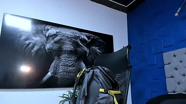 Snapshot of andres-clark92 chatting on 11/30/25, 06:09 andres-clark92 online show from 11/30/25, 06:09