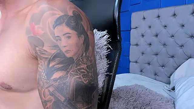 Snapshot of andres-clark92 chatting on 11/13/25, 06:01 andres-clark92 online show from 11/13/25, 06:01