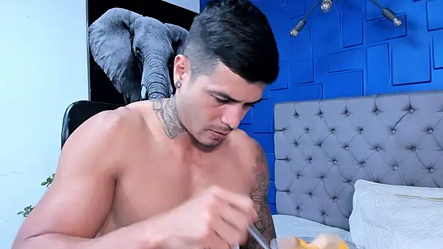 Snapshot of andres-clark92 chatting on 10/29/25, 05:45 andres-clark92 online show from 10/29/25, 05:45