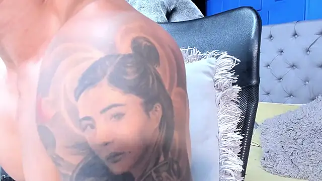 Snapshot of andres-clark92 chatting on 10/08/25, 06:08 andres-clark92 online show from 10/08/25, 06:08