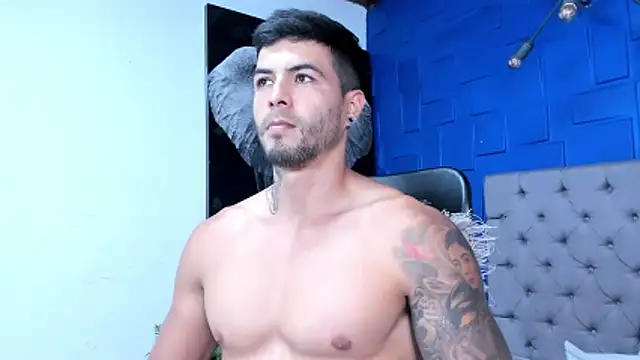 Snapshot of andres-clark92 chatting on 11/18/25, 05:38 andres-clark92 online show from 11/18/25, 05:38