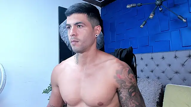 Snapshot of andres-clark92 chatting on 10/24/25, 05:56 andres-clark92 online show from 10/24/25, 05:56