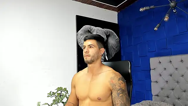 Snapshot of andres-clark92 chatting on 11/16/25, 06:45 andres-clark92 online show from 11/16/25, 06:45