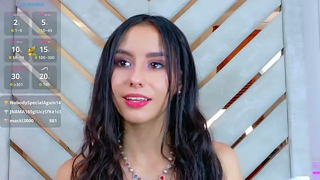 Snapshot of Sarah-Grace chatting on 01/06/26, 01:09 Sarah-Grace online show from 01/06/26, 01:09