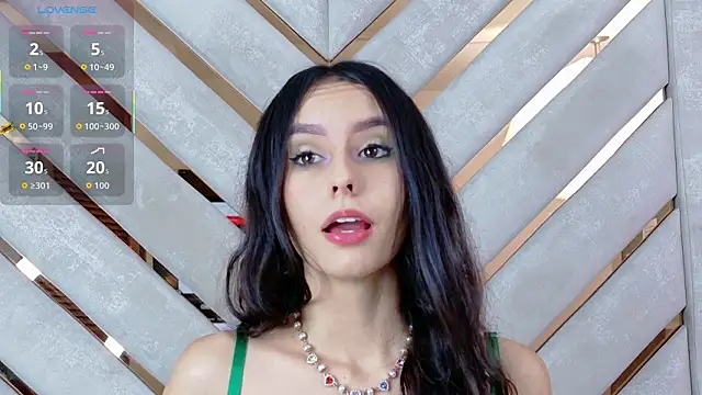 Snapshot of Sarah-Grace chatting on 02/11/26, 01:05 Sarah-Grace online show from 02/11/26, 01:05