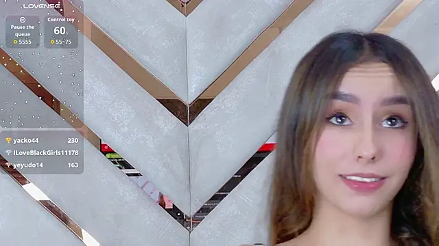 Sarah-Grace online show from 06/15/26, 03:51