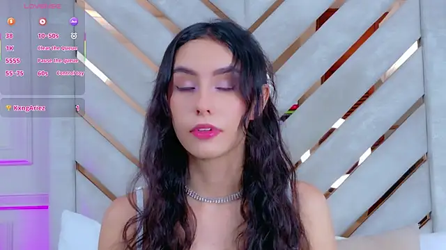 Sarah-Grace online show from 11/15/25, 02:37