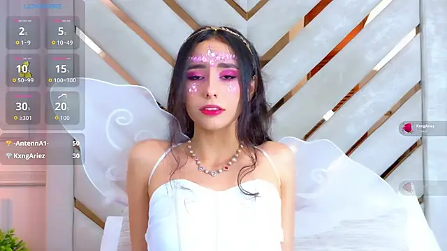 Sarah-Grace online show from 10/31/25, 02:52