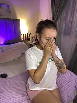 juliana-mancini online show from 03/23/26, 10:04