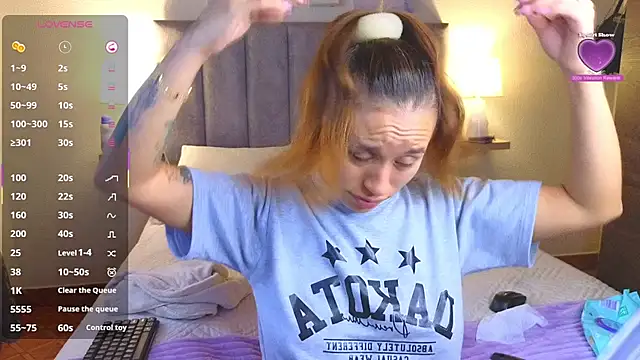 juliana-mancini online show from 12/03/25, 05:23