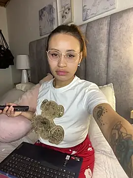 juliana-mancini online show from 03/31/26, 11:29