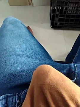 ddllrr224 online show from 12/20/25, 09:23