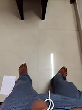 ddllrr224 online show from 11/06/25, 08:24