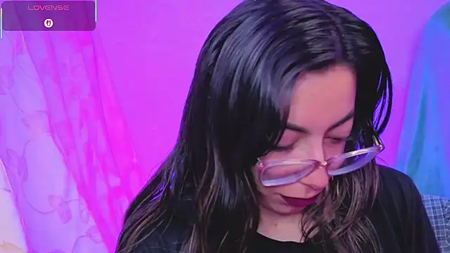 Snapshot of Miranda_sexlove_ chatting on 02/03/26, 06:22 Miranda sexlove online show from 02/03/26, 06:22