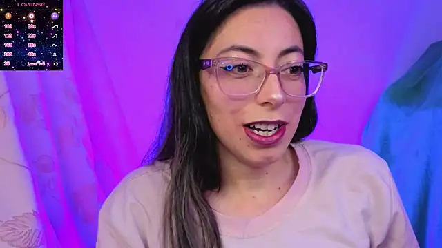 Snapshot of Miranda_sexlove_ chatting on 02/28/26, 07:02 Miranda sexlove online show from 02/28/26, 07:02