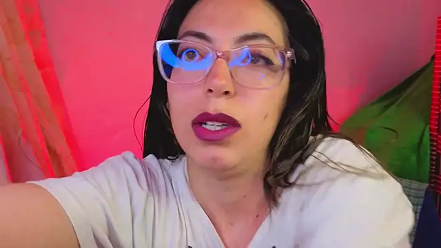 Snapshot of Miranda_sexlove_ chatting on 01/06/26, 07:34 Miranda sexlove online show from 01/06/26, 07:34