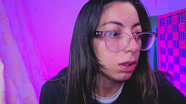 Snapshot of Miranda_sexlove_ chatting on 02/04/26, 06:52 Miranda sexlove online show from 02/04/26, 06:52