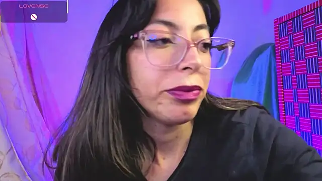 Snapshot of Miranda_sexlove_ chatting on 02/15/26, 01:06 Miranda sexlove online show from 02/15/26, 01:06