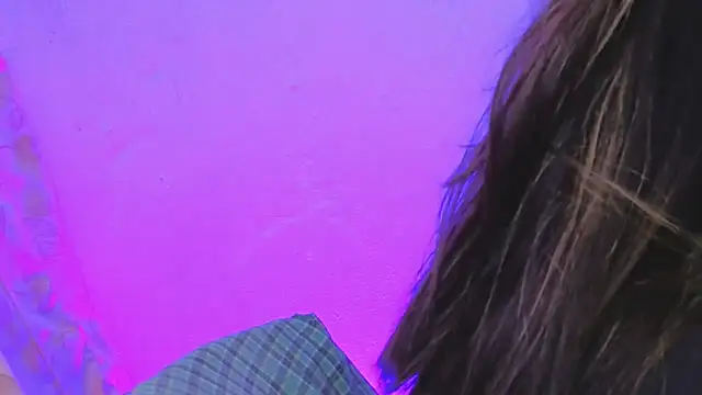 Snapshot of Miranda_sexlove_ chatting on 02/09/26, 06:00 Miranda sexlove online show from 02/09/26, 06:00