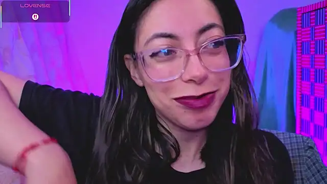 Snapshot of Miranda_sexlove_ chatting on 02/03/26, 06:40 Miranda sexlove online show from 02/03/26, 06:40