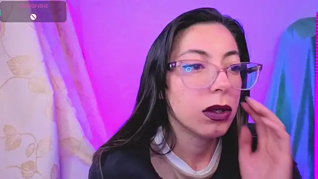 Snapshot of Miranda_sexlove_ chatting on 02/11/26, 06:02 Miranda sexlove online show from 02/11/26, 06:02