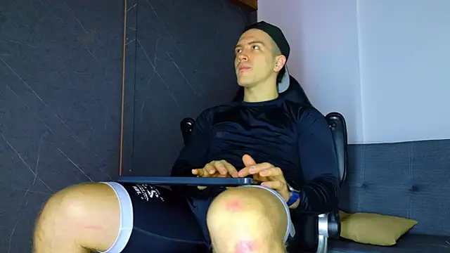 ALANNFERRER online show from 02/11/26, 10:15