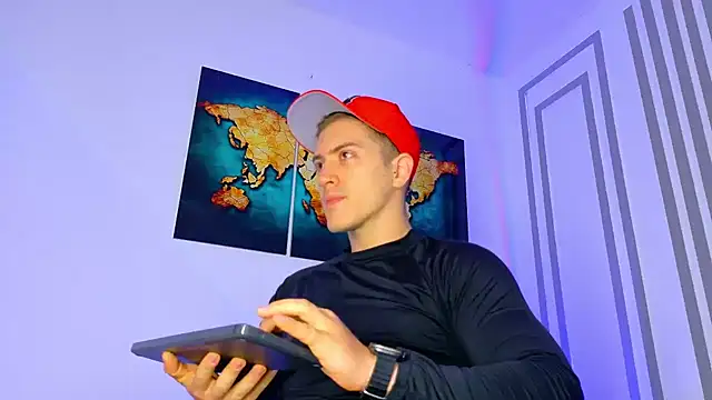 Snapshot of ALANNFERRER chatting on 11/21/25, 10:36 ALANNFERRER online show from 11/21/25, 10:36