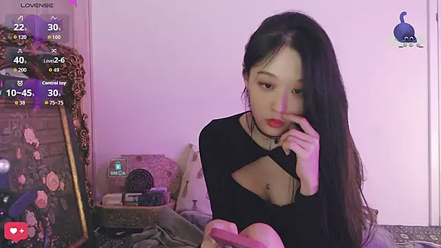 Etherealcat33 online show from 10/27/25, 02:07