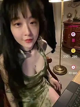 Snapshot of Etherealcat33 chatting on 07/04/26, 03:27 Etherealcat33 online show from 07/04/26, 03:27