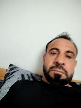 Snapshot of mykelem chatting on 05/17/26, 05:13 mykelem online show from 05/17/26, 05:13