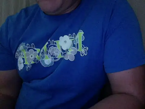 Snapshot of zeusmasterhorny chatting on 10/03/25, 10:44 zeusmasterhorny online show from 10/03/25, 10:44