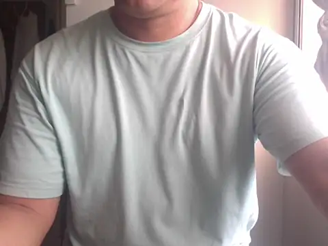 Snapshot of zeusmasterhorny chatting on 09/18/25, 01:58 zeusmasterhorny online show from 09/18/25, 01:58