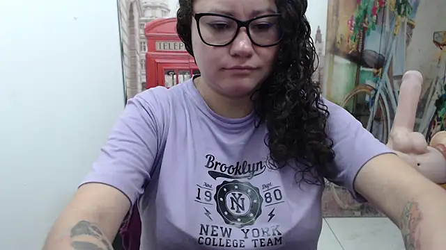 greeneyes nurse online show from 11/04/25, 07:39