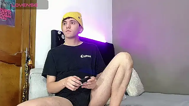 Matteo12  online show from 03/28/26, 04:13