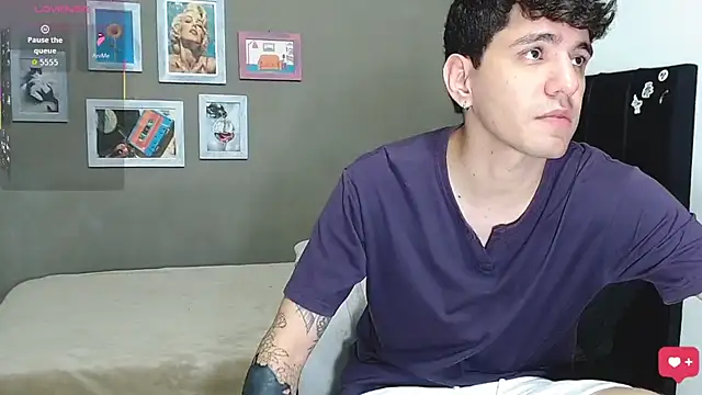 Snapshot of Matteo12_ chatting on 06/02/26, 04:12 Matteo12 online show from 06/02/26, 04:12