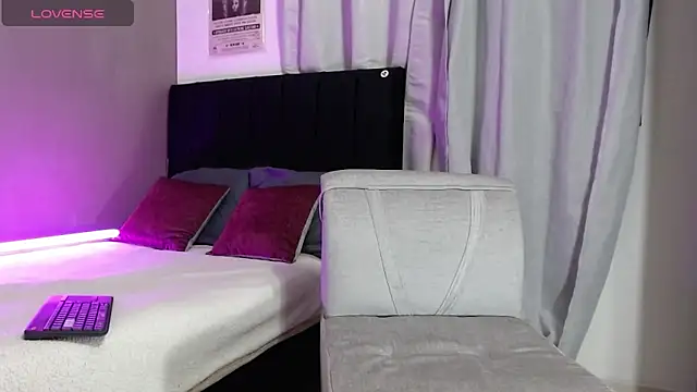 Matteo12  online show from 11/08/25, 03:54