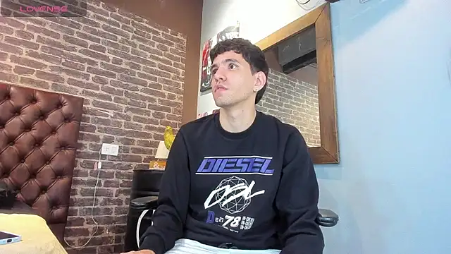 Matteo12  online show from 10/23/25, 03:05