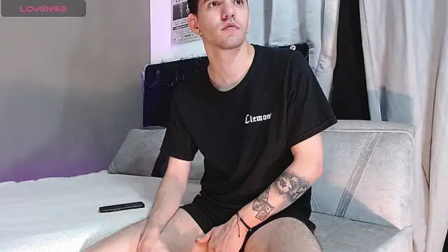 Matteo12  online show from 11/30/25, 09:10