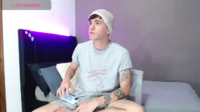 Matteo12  online show from 03/11/26, 10:48