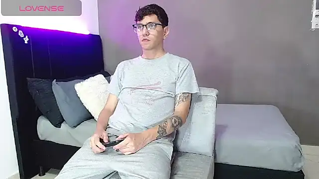 Matteo12  online show from 03/13/26, 05:12