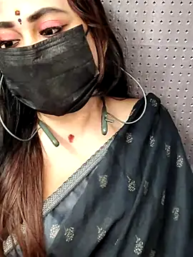 Cutie nila26 online show from 10/31/25, 05:37