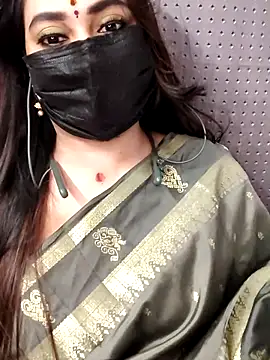 Snapshot of Cutie_nila26 chatting on 10/17/25, 05:22 Cutie nila26 online show from 10/17/25, 05:22