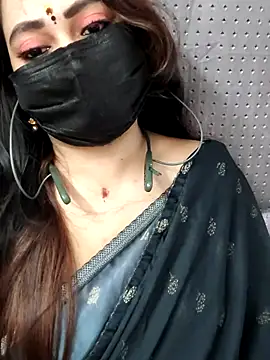 Snapshot of Cutie_nila26 chatting on 10/04/25, 05:42 Cutie nila26 online show from 10/04/25, 05:42