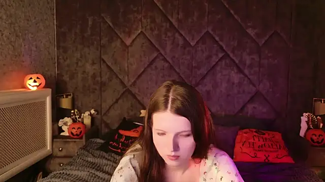 Gaby Essen online show from 10/19/25, 08:44